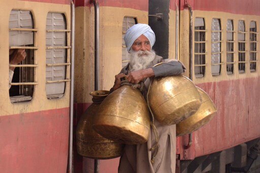 60-yr-old man commits suicide by jumping before train in Punjab 60-yr-old man commits suicide by jumping before train in Punjab