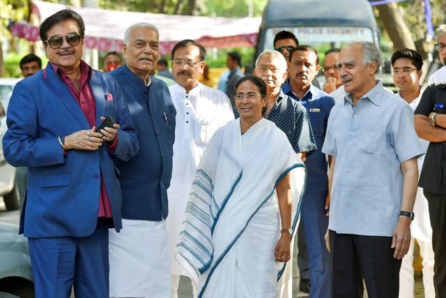 Mamata takes lead in forging anti-BJP alliance, asks Sonia to be part of united opposition front Mamata takes lead in forging anti-BJP alliance, asks Sonia to be a part of it