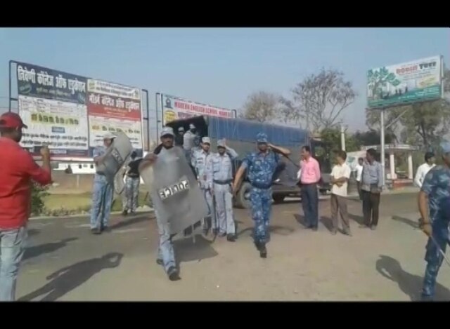 Bihar continues to burn as clashes erupt in Nwada Bihar continues to burn as fresh violence erupts in Nawada over idol desecration