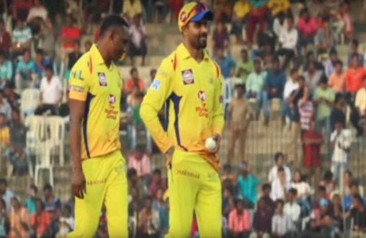 During a friendly match ahead of their opening encounter of IPL 11, Jadeja was seen imitating Bancroft on the field.