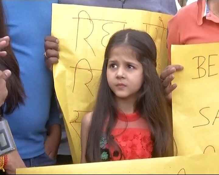 Jodhpur: 6-year-old Salman fan vows to not eat till actor walks out of jail; video goes VIRAL Jodhpur: 6-year-old Salman fan vows to not eat till actor walks out of jail; video goes VIRAL