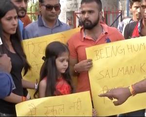Jodhpur: 6-year-old Salman fan vows to not eat till actor walks out of jail; video goes VIRAL