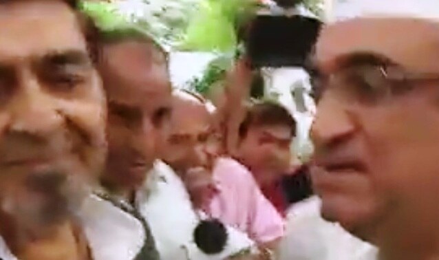 Ajay Maken asks Jagdish Tytler, Sajjan Kumar to leave venue of protest Delhi Congress Chief Ajay Maken asks controversial party leaders Jagdish Tytler, Sajjan Kumar to leave venue of protest