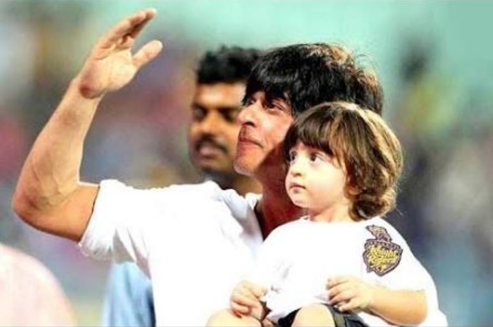 Shah Rukh wants AbRam to play for India in hockey Shah Rukh wants AbRam to play hockey for India