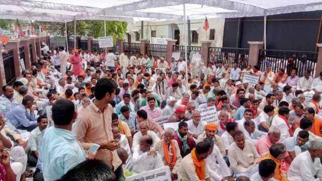 Supporters join Manoj Sinha in his fast against Congress over parliament disruptions/ BJP Live