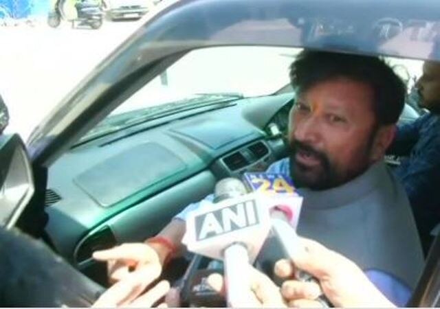 'Those responsible for rape, murder of 8-year-old in Kathua should be nabbed,' says Lal Singh after submitting his resignation 'Those responsible for rape, murder of 8-year-old in Kathua should be nabbed,' says Lal Singh after submitting his resignation