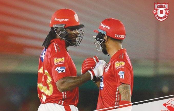 इसके साथ ही गेल ने कहा, 'ये करीबी मुकाबला था लेकिन हमने जीतने वाली तरफ खत्म किया जो कि शानदार अहसास है, मैं 25 साल का महसूस कर रहा हूं. यूनिवर्स बॉस वापस आ गया है.'