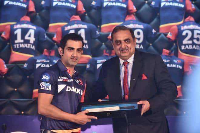 rn11वें सीजन में केकेआर ने उन्हें रिटेन नहीं किया जिसके बाद दिल्ली ने उनके लिए 2.80 करोड़ की बोली लगाई. गौतम गंभीर को नए सीजन में टीम का कप्तान बनाया गया लेकिन टीम को जीत नहीं दिला पाए.