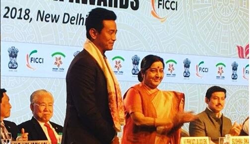 Bhaichung Bhutia launches 'Hamro Sikkim Party' Bhaichung Bhutia launches his political party 'Hamro Sikkim'