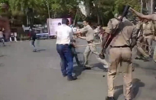 Aligarh: Violence at AMU over Jinnah portrait, police lathicharge protesters Aligarh: Violence at AMU over Jinnah portrait, police lathicharge protesters