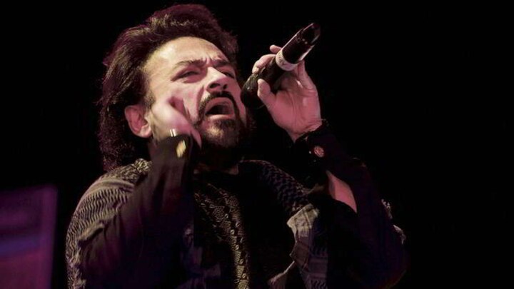 Singer Adnan Sami staff called 'Indian dogs' at Kuwait airport; Sushma takes note Singer Adnan Sami staff called 'Indian dogs' at Kuwait airport; Sushma takes note