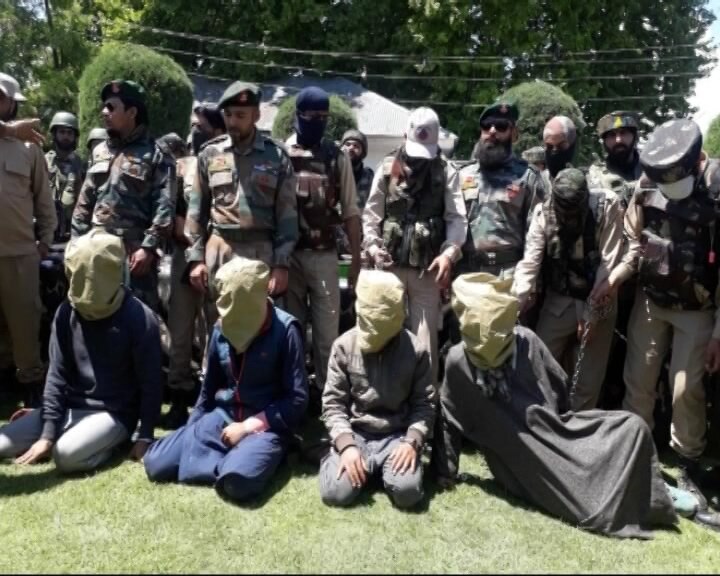 J&K: 10 militants captured alive by security forces, huge cache of weapons recovered J&K: 10 militants captured alive by security forces, huge cache of weapons recovered