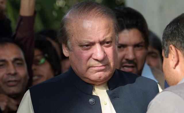 Sharif's health deteriorates; daughter claims jail authorities not letting cardiologists examine him Sharif's health deteriorates; daughter claims jail authorities not letting cardiologists examine him