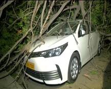 Powerful dust storm again hits Delhi. Checkout Pictures.