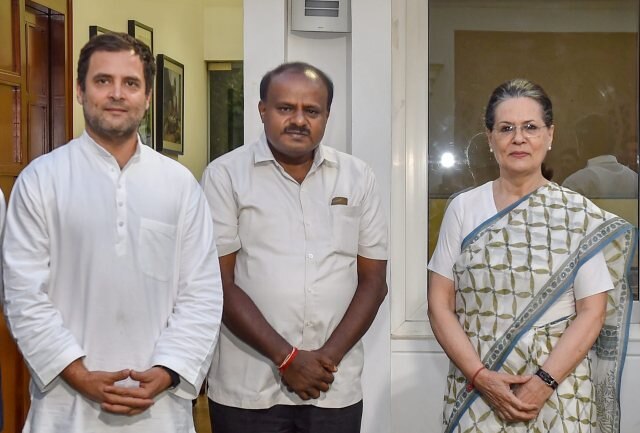 Karnataka CM designate Kumaraswamy meets Sonia, Rahul on government formation Karnataka CM designate Kumaraswamy meets Sonia, Rahul on government formation