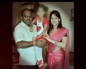 Viral Sach: Who is the lady in the picture with k'nataka CM-designate Kumaraswamy?