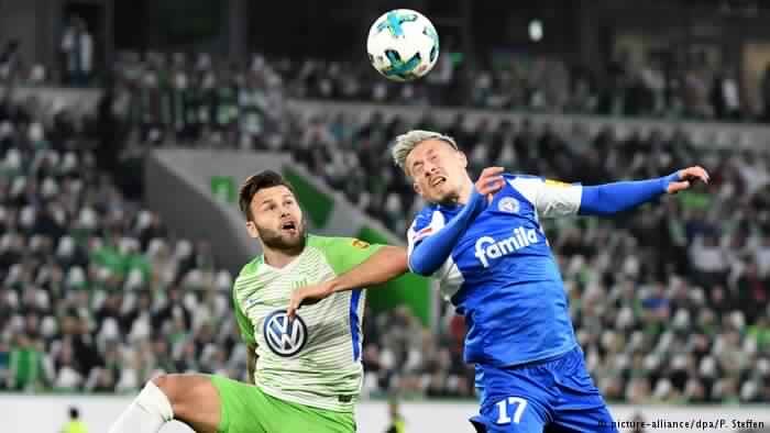 Wolfsburg survive relegation playoff to stay in Bundesliga Wolfsburg survive relegation playoff to stay in Bundesliga