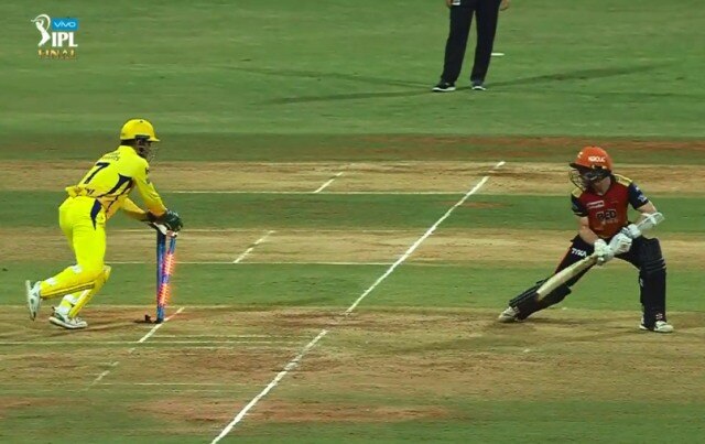 IPL Final 2018: Twitter Reacts To Dhoni's Lightening Stumping Of Williamson IPL Final 2018: Twitter Reacts To Dhoni's Lightening Quick Stumping Of Williamson