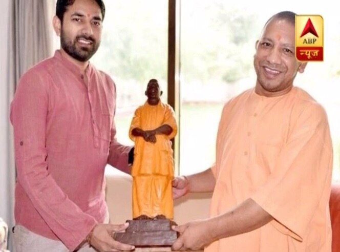 Government to put PM Modi & CM Yogi statues in all BJP offices in UP Government to put PM Modi & CM Yogi statues in all BJP offices in UP