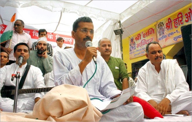 After 3 years, CM Kejriwal back to 'dharna' politics