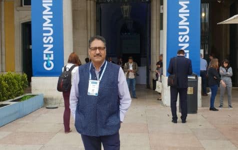 Srinagar: Senior Journalist and editor of Rising Kashmir Shujaat Bukhari shot dead Srinagar: Senior Journalist and editor of Rising Kashmir Shujaat Bukhari shot dead