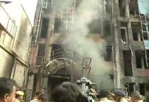 Five killed as massive fire engulfs two adjacent hotels in Lucknow