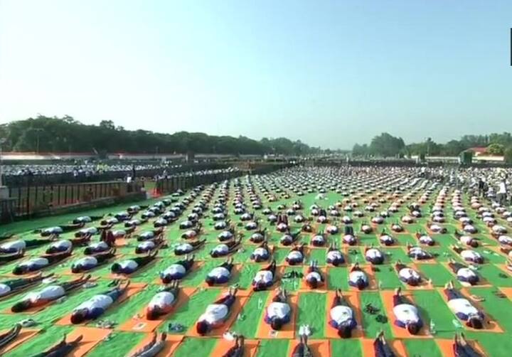 Thousands of people performed Asanas in sync, making it a sight worth seeing. 