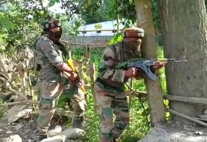 J&K: LeT divisional commander among 2 terrorists killed in Kulgam encounter J&K: LeT divisional commander among 2 terrorists killed in Kulgam encounter