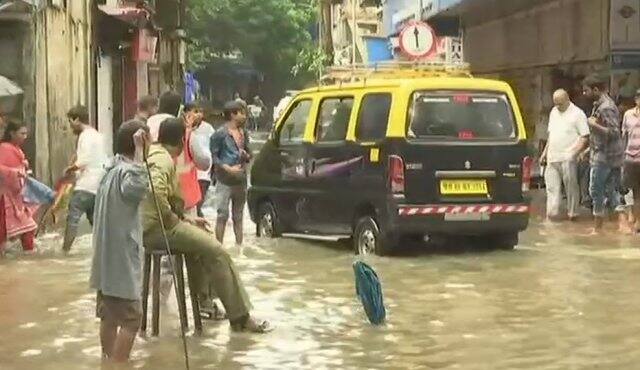 Water-logging from Mumbai's Matunga East area. According to India Meteorological Department, heavy to very heavy rain is likely to continue in the region. / ANI IMAGE