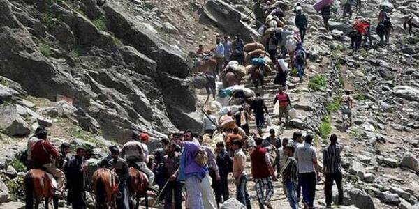 13 Amarnath pilgrims injured in accident 13 Amarnath pilgrims injured in accident