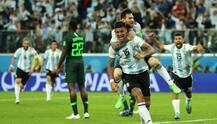 Rojo\'s late strike takes Argentina to pre-quarters