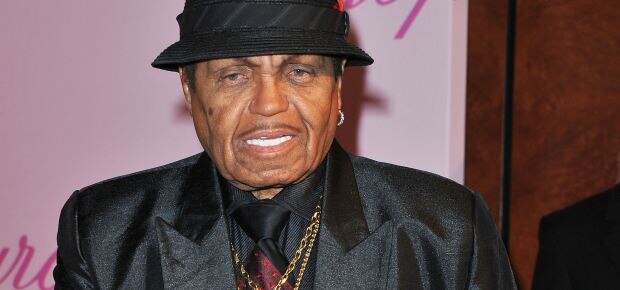 Joe Jackson, father of the Jackson 5, dies aged 89  Joe Jackson, father of the Jackson 5, dies aged 89