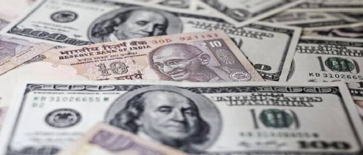 Rupee slides 16 paise to 68.96 against US dollar Rupee slides 16 paise to 68.96 against US dollar