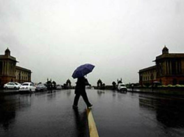 Weather update: Light rain likely in Delhi today Weather update: Light rain likely in Delhi today