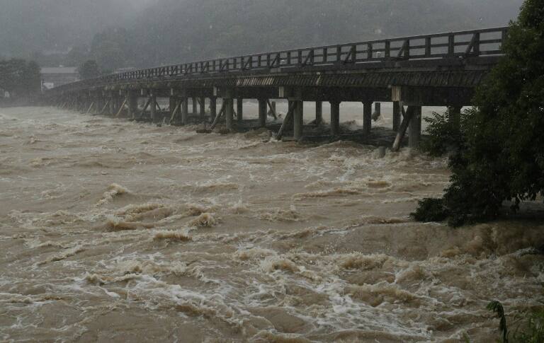 21 killed in Japan rains 21 killed in Japan rains