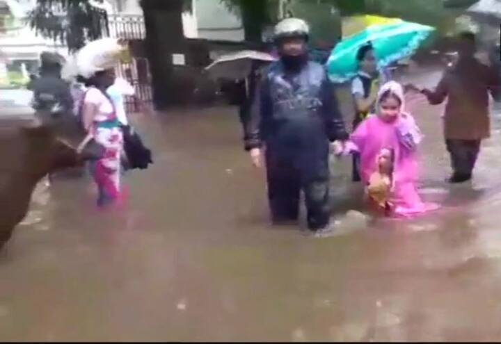 Mumbai Rains: Visuals of heavy rain and waterlogged streets from Mumbai's Byculla. (ANI)