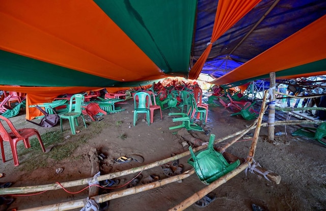 Centre seeks report from Mamata govt on tent collapse incident in PM Modi's rally Centre seeks report from Mamata govt on tent collapse incident in PM Modi's Midnapore rally