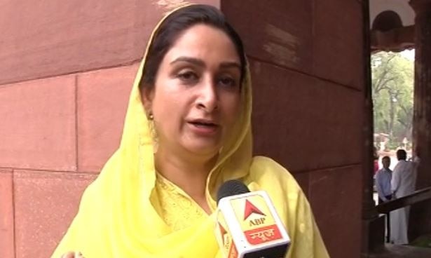 No Trust Motion: Rahul called us 'nashedi' so I gestured at him asking 'Kaun Sa Karke Aaye Hain Aaj': Harsimrat Kaur Badal Rahul Gandhi  once called us 'nashedi' so asked him 'Kaun Sa Karke Aaye Hain Aaj': Harsimrat Kaur Badal