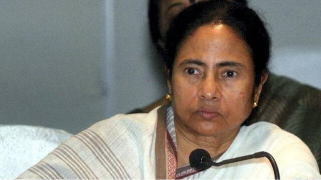 FIR against Mamata for 'civil war' remark; CM touches Advani's feet in Parliament NRC row: FIR registered against Mamata Banerjee for her 'civil war' statement