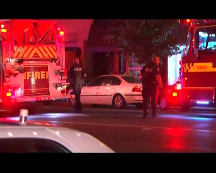 The gunman thereafter turned the gun towards him and killed himself