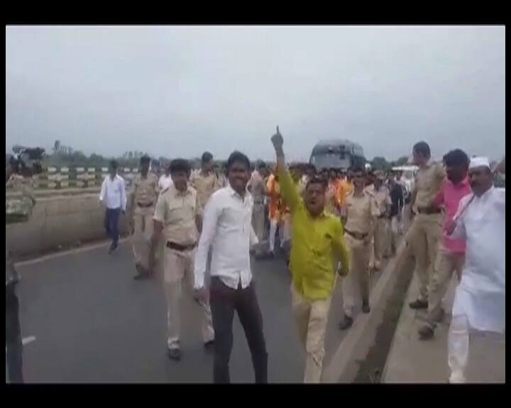 The Maratha community continued their protest in Gangapur tehsil of Aurangabad district on Tuesday. (Picture of Aurangabad Maratha Andolan)