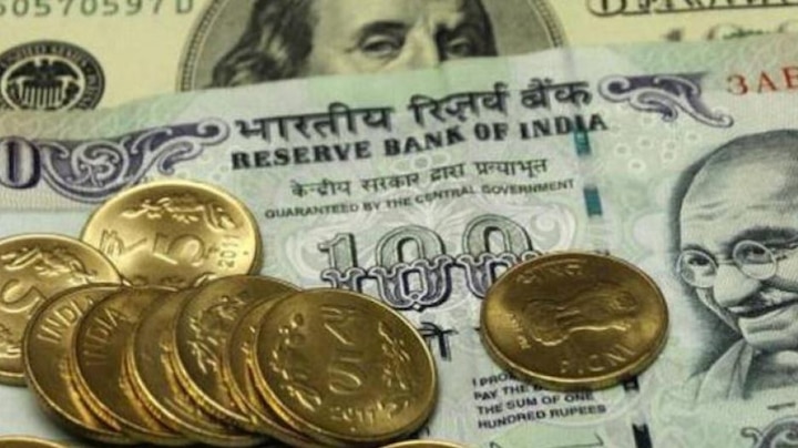 Rupee hits historic low of 70.96 against US dollar, falls by 22 paise Rupee hits historic low of 70.96 against US dollar, falls by 22 paise