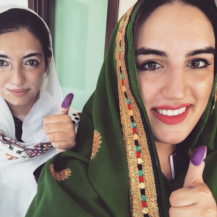 Pakistan Election 2018: Benazir Bhutto's daughters cast votes in Sindh's Nawabshah. Pakistan Election 2018: Benazir Bhutto's daughters cast votes in Sindh's Nawabshah.