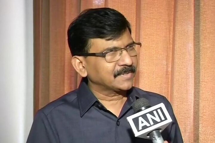 There is talk of replacing Devendra Fadnavis within BJP, claims Shiv Sena leader Sanjay Raut There is talk of replacing Devendra Fadnavis within BJP, claims Sanjay Raut