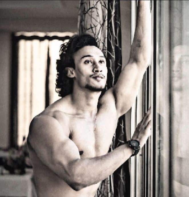 From his physique to his facial features and hairstyle, David bears remarkable resemblance to the Bollywood star. (Image: Facebook-David Saharia)