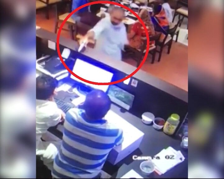 WATCH: Restaurant owner shot at cash counter after minor scuffle CCTV VIDEO: Restaurant owner shot at cash counter after minor scuffle in UP