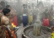 Sawan month 2018: Devotees all over India offer prayers on first Monday of the auspicious month; SEE PICS