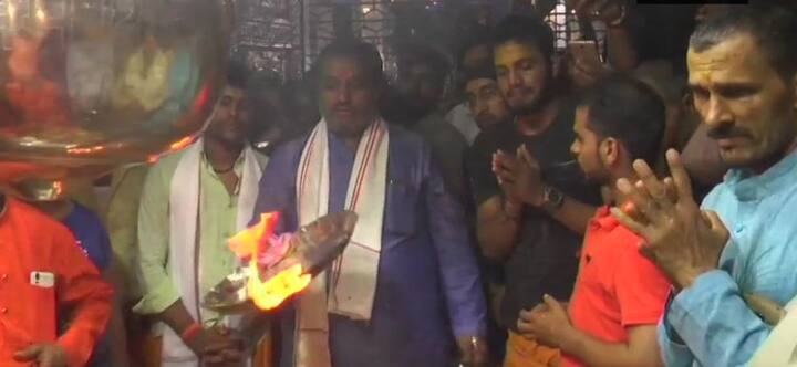 Sawan month 2018: The whole month is considered auspicious to seek blessing of Lord Shiva. Devotees keep various fasts during Shravan month to please Lord Shiva. (ANI)