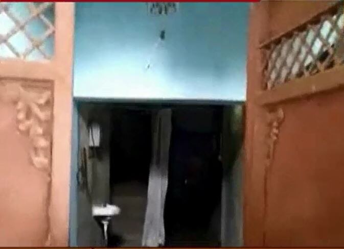 Burari rerun in Ranchi? 7 members found hanging in rented house Burari rerun in Ranchi? 7 members of a family found hanging in rented house