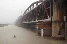 Train status: 27 trains cancelled as Indian Railway closes Rail bridge on Yamuna due to rising water level